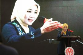 Dekranasda Jabar libatkan ahli ITB susun buku tenun