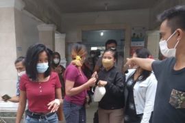 Perempuan muda ini ditikam suami sendiri saat berada di ATM BRI Pematangsiantar