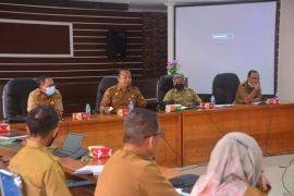 Sekda pimpin persiapan rapat kerja dengan Badan Anggaran DPRD Ketapang