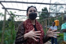 1.000 kaum milenial dilatih jadi penenun tenun ikat NTT