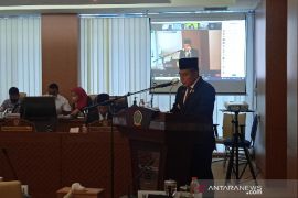 Gubernur minta maaf karena belum bisa sejahterakan guru di Sumut