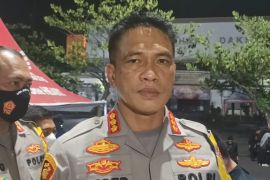 Suporter bonek diminta tunda demonstrasi