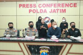 Polda Jatim ungkap kasus perdagangan perempuan dan anak