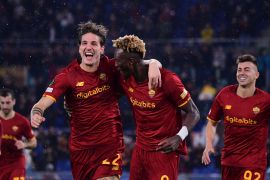 Tottenham tumbang, AS Roma pesta gol