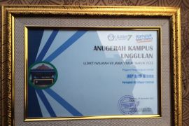 IKIP Budi Utomo Malang raih Anugerah Kampus Unggulan 2021