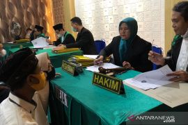 73 pasangan mengikuti sidang isbat nikah terpadu di Bekasi