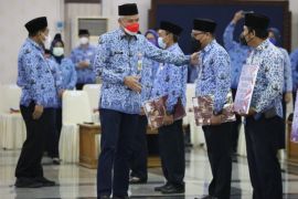 Ganjar minta ASN perbanyak inovasi pelayanan masyarakat