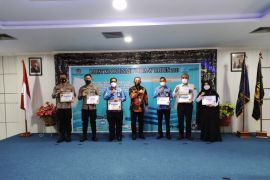 Kemenag Sulsel terima dua penghargaan dari Kementerian Keuangan
