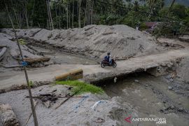 Potensi Ancaman Bencana Banjir Bandang di Desa Rogo Page 3 Small