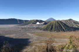 Seluruh pintu masuk kawasan Bromo dibuka untuk para wisatawan