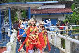 Ajang "Jathilan" gerakan kembali roda wisata di Kampung Tematik Rolak