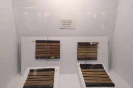 Sebanyak 42 aksara kuno babad dan lontar dipamerkan di Museum NTB