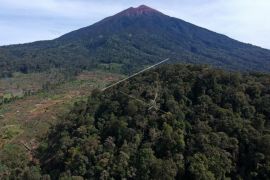 Perambahan di Gunung Kerinci