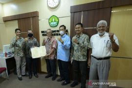 Pemkab Meranti beri beasiswa warga tak mampu hingga kuliah S3