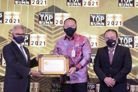 Dirut Jasa Raharja raih Top CEO in Strategic Leadership Top BUMN Awards 2021