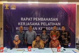 Ditjen Imigrasi-Unhas kerja sama pelatihan sertifikasi konsultan keimigrasian