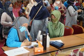 PLN berkolaborasi gelar vaksinasi gotong royong untuk pencegahan COVID-19