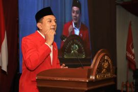 PA GMNI Jatim buka opsi Ahmad Basarah memimpin satu periode lagi
