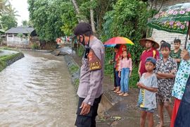 Bocah yang tenggelam di sungai Lombok Tengah belum ditemukan
