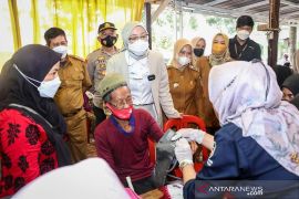 Pemkab Purwakarta percepat capaian target vaksinasi COVID-19 lansia