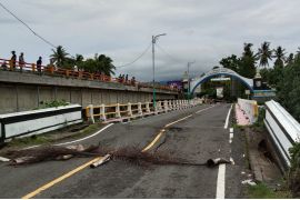 Kendaraan 6 ton lebih dilarang lintasi Jalur Senggigi dan Hutan Pusuk
