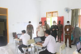 Plt Bupati tinjau pelaksanaan ujian seleksi P3K tahap II di Palas