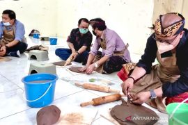 Catatan Akhir Tahun -- ISI Denpasar, dari Bali Bhuwana Rupa, Wall of Fame, hingga Tiga Guru Besar