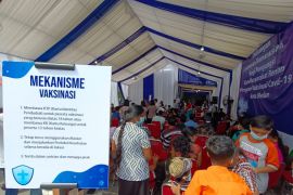 Imigran di Medan mulai divaksin  COVID-19 Prizer