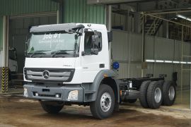 Daimler bagikan kiat aman mengendarai Axor