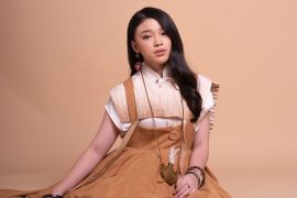 Anneth Delliecia kenalkan lagu "Takkan Berhenti Mencintaimu"