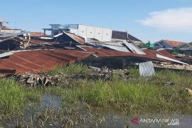 Sebanyak 257 bangunan di Pamekasan rusak akibat angin kencang