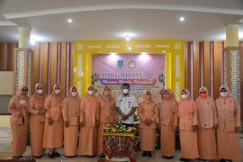Sekda hadiri peringatan HUT Dharma Wanita Persatuan di Tebing Tinggi