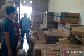 Waspad beli pelumas untuk kendaraanmu,  Polda Kalsel bongkar peredaran oli palsu