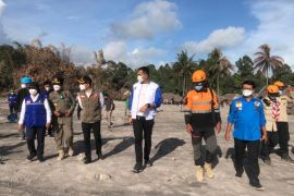 KNPI berikan bantuan korban erupsi Gunung Semeru