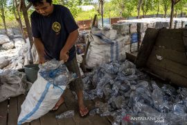 Walhi dukung kebijakan Pemkot Palu  batasi penggunaan kemasan plastik