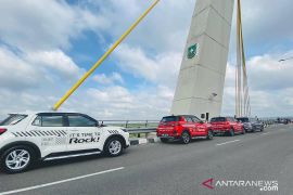 Jurnalis Pekanbaru jajal All New Xenia berfoto di spot menarik