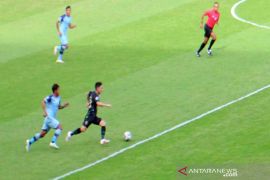 Persela Lamongan bermain imbang 1-1 lawan PSS