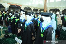 Ribuan santri TPA ikuti wisuda serentak