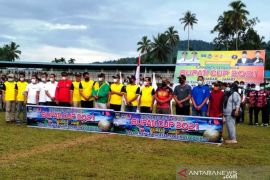 Solok Selatan gelar Bupati Cup Sumbar-Jambi sekaligus menyukseskan vaksinasi