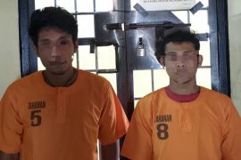 Polisi bekuk dua pelaku pencurian besi jembatan di Bener Meriah