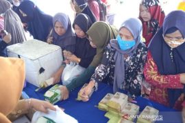 Harga cabe dan minyak goreng melonjak Disperindag gelar Pasar Murah