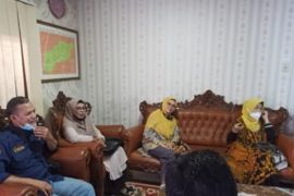 PKM Unand Perbaiki Manajemen Kesehatan dan Reproduksi Kerbau Murrah Penghasil Susu dan Dadih di Kecamatan Tilatang Kamang, Kabupaten Agam