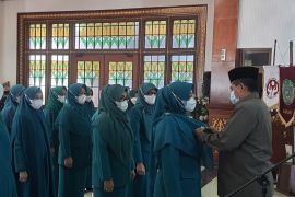 Lantik Ketua TP PKK, Bupati Siak sindir istri camat tak ikut suami bertugas