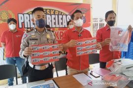 Mantan PHL Satlantas Polres Kapuas diduga cetak puluhan SIM palsu