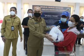 Jelang Natal, harga kebutuhan pokok di Kalbar masih normal