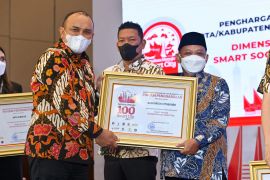 Situbondo raih penghargaan "Smart City" kategori dimensi "Smart Society" dari Kementerian Kominfo