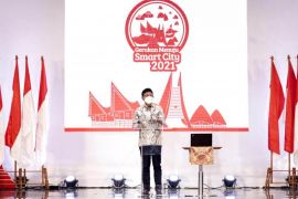 Menkominfo: "Smart City" jawab tantangan  kependudukan di era digital