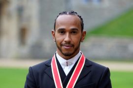 Lewis Hamilton ingin mengubah nama belakang