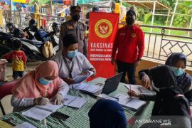 Tingkatkan capaian target vaksinasi, BIN Kalsel sasar pasar-pasar di HSS