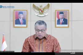 Gubernur BI :  Kredit perbankan tumbuh 4,7 persen pada November